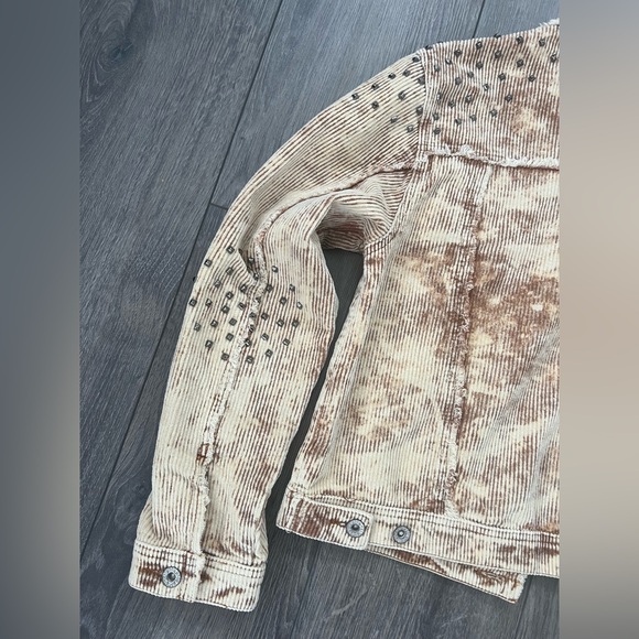 POL Rock N Roll Studded & Distressed Corduroy Jacket Beige Brown Medium - Picture 9 of 10